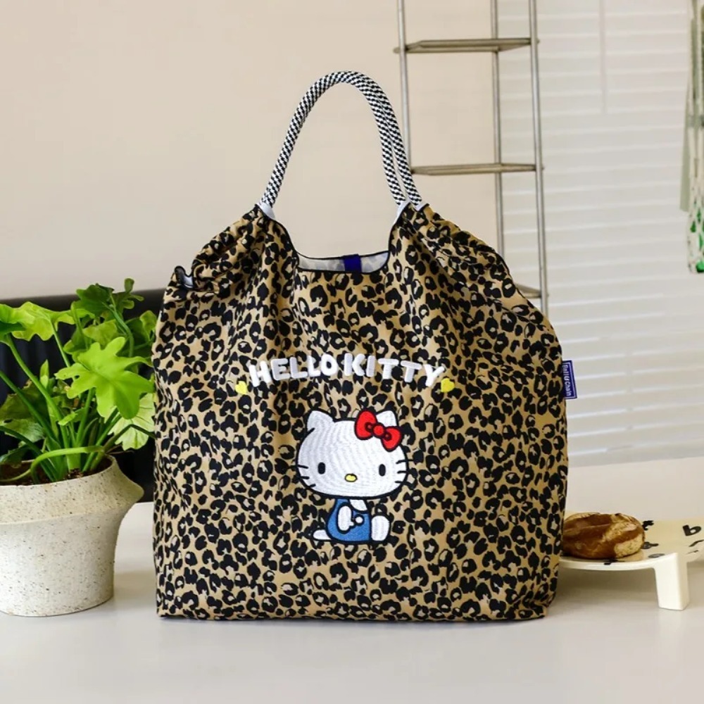 Embroidery Xmas - 카와이 산리오 헬로 키티의 새로운 자수